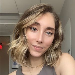 Meet your Posher, Chloé